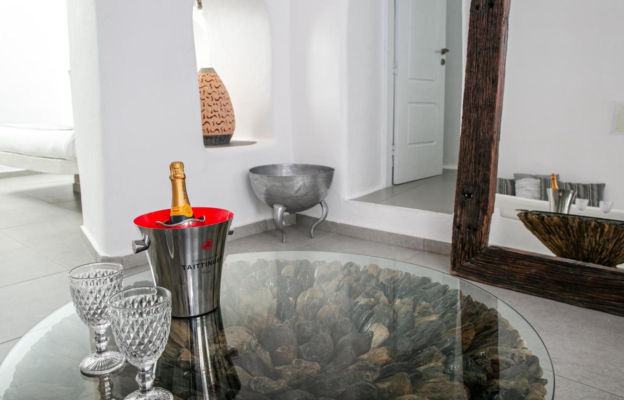 Vogue Suites เอีย ภายนอก รูปภาพ